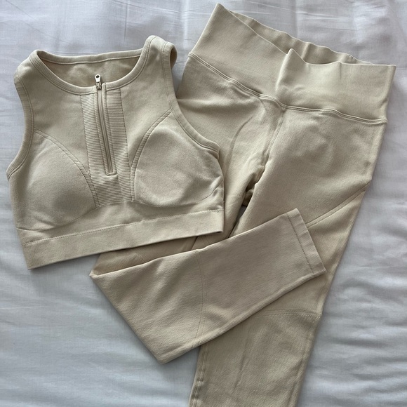 Aerie - Offline Seamless High Waisted 7/8 Leggings - Picture 8 of 9